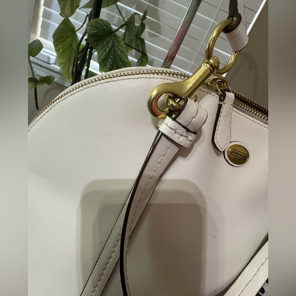 Coach Peyton Cora Domed Satchel in white - Picture 4 of 14